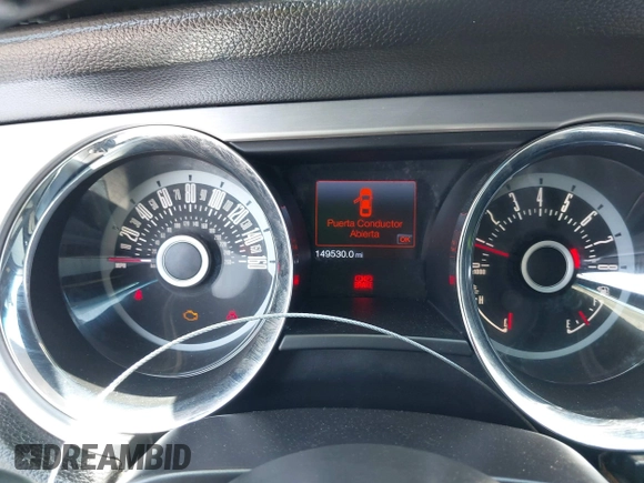 2013 Ford Mustang V6 z VIN 1ZVBP8AM4D5271864, wystawiony jako IAAI lot #42427887 z przebiegiem 149 530 mil mil oraz . Historia ofert i sprzedaży dostępna na DreamBid. Obrazek 7.