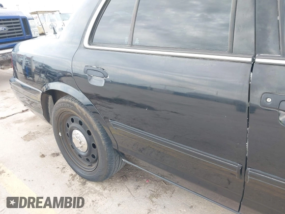 2009 Ford Police Interceptor с VIN 2FAHP71V99X146421, выставлен на аукционе IAAI как лот 42201280 с пробегом 190 375 миль миль и . История ставок и продаж доступна на DreamBid. Изображение 17.