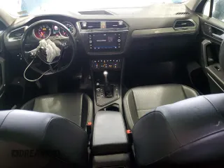 2018 Volkswagen Tiguan SEL с VIN 3VV3B7AX9JM025975, выставлен на аукционе Copart как лот 58786895 с пробегом 84 778 миль миль и Списание • Salvage title. История ставок и продаж доступна на DreamBid. Изображение 8.