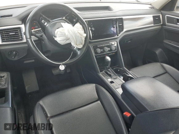 2018 Volkswagen Atlas SEL with VIN 1V2ER2CA7JC517354, listed as a Copart auction lot 57041865 with 118,126 mi miles and Salvage title. Bid and sale history available at DreamBid. Image 8.