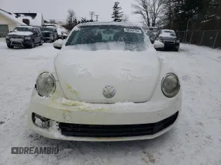2013 Volkswagen Beetle 2.5L w/Sun with VIN 3VWJP7AT4DM681491, listed as a Copart auction lot 86342784 with Not provided miles and Salvage title. Bid and sale history available at DreamBid. Image 5.