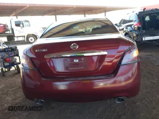 2013 Nissan Maxima SV z VIN 1N4AA5AP2DC822898, wystawiony jako IAAI lot #41992491 z przebiegiem 152 328 mil mil oraz . Historia ofert i sprzedaży dostępna na DreamBid. Obrazek 16.