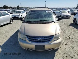 2001 Chrysler Town & Country LXi with VIN 2C8GT54L31R100381, listed as a Copart auction lot 72474224 with 246,308 mi miles and Salvage Title. Bid and sale history available at DreamBid. Image 5.