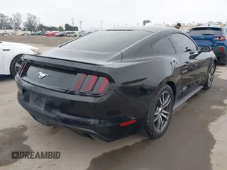 2016 Ford Mustang EcoBoost z VIN 1FA6P8TH0G5237709, wystawiony jako IAAI lot #42100996 z przebiegiem 81 096 mil mil oraz . Historia ofert i sprzedaży dostępna na DreamBid. Obrazek 4.