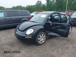2010 Volkswagen Beetle with VIN 3VWPG3AG2AM016977, listed as a IAAI auction lot 42464694 with 151,698 mi miles and . Bid and sale history available at DreamBid. Image 17.
