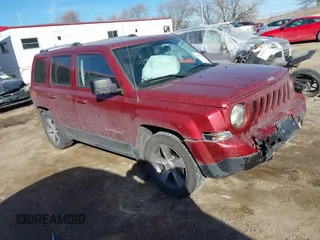 2016 Jeep Patriot High Altitude Edition with VIN 1C4NJRFB6GD658330, listed as a IAAI auction lot 41697220 with 138,195 mi miles. Bid and sale history available at carsss.com. Image 1.