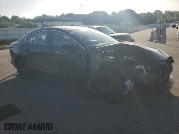 2024 Mazda 3 S Select Sport with VIN 3MZBPABM8RM426472, listed as a Copart auction lot 62066255 with 17,857 mi miles and Non repairable. Bid and sale history available at DreamBid. Image 4.