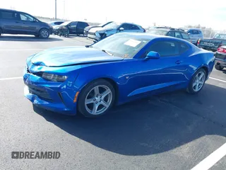 2017 Chevrolet Camaro 1LT z VIN 1G1FB1RX5H0103123, wystawiony jako IAAI lot #41801944 z przebiegiem 179 495 mil mil oraz . Historia ofert i sprzedaży dostępna na DreamBid. Obrazek 17.