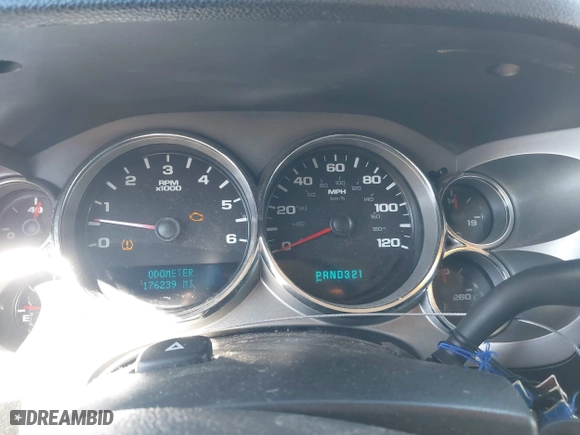 2007 Chevrolet Silverado 1500 LTZ with VIN 2GCEK13M471510029, listed as a IAAI auction lot 41824501 with 176,239 mi miles. Bid and sale history available at carsss.com. Image 7.