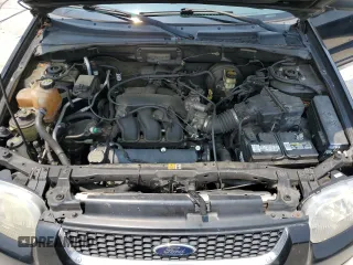 2004 Ford Escape Limited with VIN 1FMCU04164KB51256, listed as a Copart auction lot 58969565 with 137,360 mi miles and Salvage title. Bid and sale history available at DreamBid. Image 12.