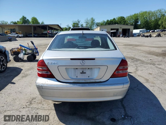 2002 Mercedes-Benz C 230/260/280/320 with VIN WDBRF61J42F284358, listed as a Copart auction lot 57496275 with 215,776 mi miles and Clean title. Bid and sale history available at DreamBid. Image 6.
