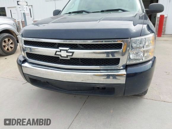 2008 Chevrolet Silverado 1500 Work Truck with VIN 1GCEC19X58Z229431, listed as a IAAI auction lot 41778332 with 314,695 mi miles and . Bid and sale history available at DreamBid. Image 6.