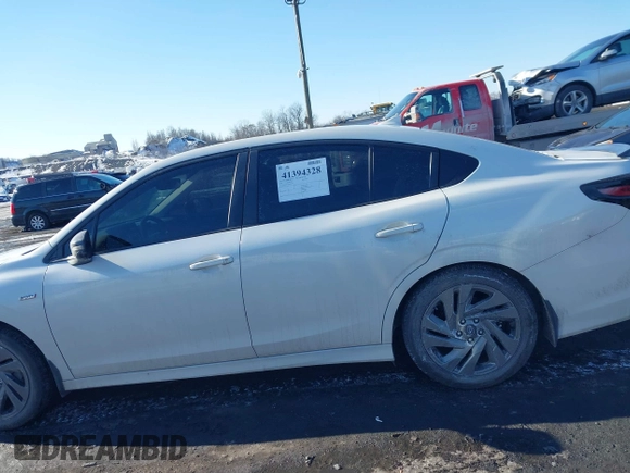 2024 Subaru Legacy Special Sports z VIN 4S3BWGG67R3009039, wystawiony jako IAAI lot #41394328 z przebiegiem 19 131 mil mil oraz . Historia ofert i sprzedaży dostępna na DreamBid. Obrazek 14.