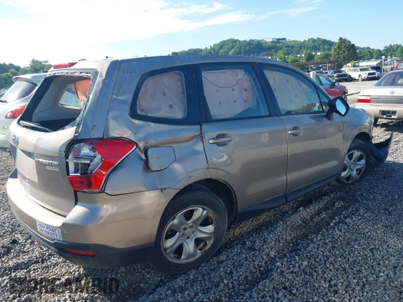 2014 Subaru Forester 2.5i with VIN JF2SJAAC3EG523338, listed as a IAAI auction lot 39376603 with 112,980 mi miles. Bid and sale history available at carsss.com. Image 4.