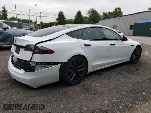 2021 Tesla Model S Long Range z VIN 5YJSA1E59MF438359, wystawiony jako Copart lot #57794325 z przebiegiem 31 651 mil mil oraz Szkoda całkowita • Salvage title. Historia ofert i sprzedaży dostępna na DreamBid. Obrazek 3.