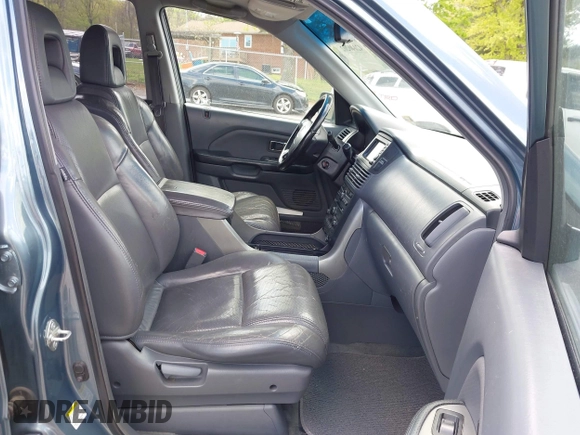 2005 Honda Pilot EX-L z VIN 2HKYF18785H542479, wystawiony jako IAAI lot #42040202 z przebiegiem 345 167 mil mil oraz . Historia ofert i sprzedaży dostępna na DreamBid. Obrazek 5.