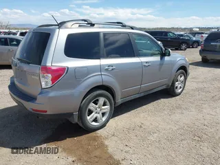 2010 Subaru Forester 2.5X Limited with VIN JF2SH6DC5AH777741, listed as a IAAI auction lot 42117516 with 95,345 mi miles. Bid and sale history available at carsss.com. Image 4.
