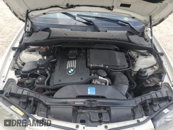 2008 BMW 1 Series 135i with VIN WBAUN93588VF54691, listed as a Copart auction lot 60436025 with 102,269 mi miles and Clean title. Bid and sale history available at DreamBid. Image 11.