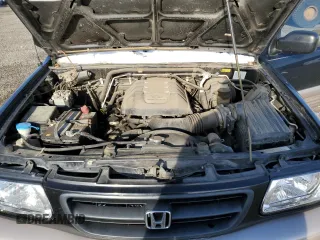 2001 Honda Passport LX z VIN 4S6DM58W014404165, wystawiony jako Copart lot #81636614 z przebiegiem 157 744 mil mil oraz Czysty tytuł • Clean title. Historia ofert i sprzedaży dostępna na DreamBid. Obrazek 12.