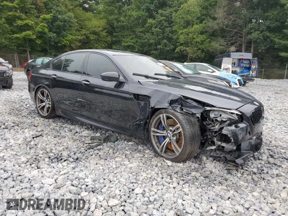 2013 BMW M5 with VIN WBSFV9C53DD096852, listed as a Copart auction lot 65917404 with 0 mi miles and Salvage Title. Bid and sale history available at carsss.com. Image 4.