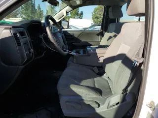 2018 Chevrolet Silverado 1500 LS with VIN 1GCNCNEHXJZ210143, listed as a Copart auction lot 81136304 with 52,197 mi miles and Salvage Title. Bid and sale history available at carsss.com. Image 7.