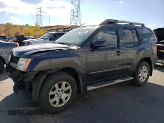 2010 Nissan Xterra SE z VIN 5N1AN0NW1AC520447, wystawiony jako Copart lot #77438194 z przebiegiem 90 946 mil mil oraz Szkoda całkowita • Salvage title. Historia ofert i sprzedaży dostępna na DreamBid. Obrazek 1.