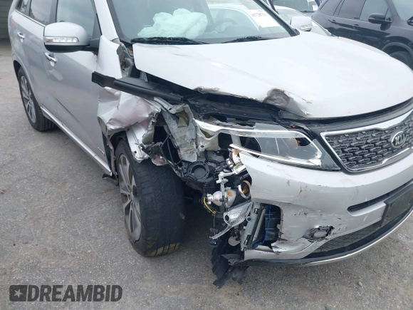 2015 Kia Sorento SX with VIN 5XYKWDA73FG633458, listed as a IAAI auction lot 41728711 with 74,160 mi miles. Bid and sale history available at carsss.com. Image 6.