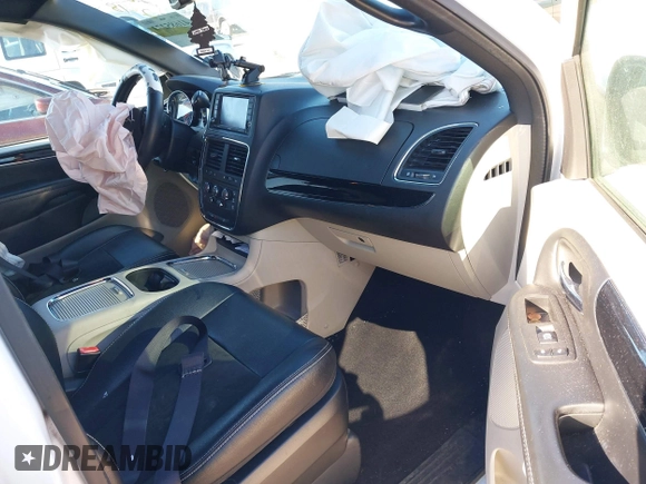 2019 Dodge Grand Caravan SXT with VIN 2C4RDGCG3KR752667, listed as a IAAI auction lot 41685273 with 171,352 mi miles and . Bid and sale history available at DreamBid. Image 5.