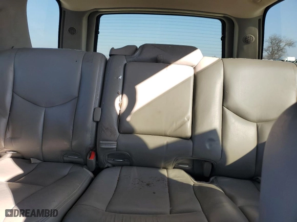 2004 Chevrolet Tahoe LT with VIN 1GNEC13Z74R164089, listed as a Copart auction lot 44317175 with 165,752 mi miles and Salvage Title. Bid and sale history available at carsss.com. Image 10.