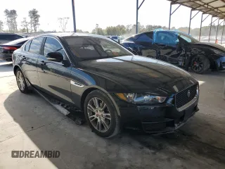 2018 Jaguar XE 25t Premium with VIN SAJAD4FXXJCP20086, listed as a Copart auction lot 78328724 with 105,887 mi miles and Salvage Title. Bid and sale history available at carsss.com. Image 4.