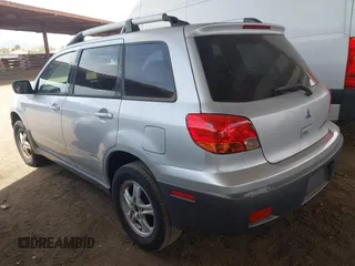 2003 Mitsubishi Outlander LS z VIN JA4LX31G63U061530, wystawiony jako IAAI lot #42367298 z przebiegiem 198 887 mil mil oraz . Historia ofert i sprzedaży dostępna na DreamBid. Obrazek 3.