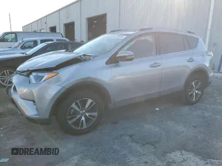 2018 Toyota RAV4 XLE with VIN 2T3RFREV8JW725504, listed as a Copart auction lot 84792264 with 41,501 mi miles and Salvage Title. Bid and sale history available at carsss.com. Image 1.