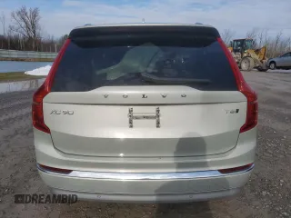 2022 Volvo XC90 Inscription z VIN YV4A22PL3N1792959, wystawiony jako Copart lot #83015304 z przebiegiem 33 243 mil mil oraz Szkoda całkowita • Salvage title. Historia ofert i sprzedaży dostępna na DreamBid. Obrazek 6.