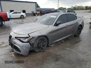 2021 Alfa Romeo Giulia z VIN ZARFAMANXM7639885, wystawiony jako Copart lot #56799345 z przebiegiem Nie podano mil oraz Nie do naprawy • Non repairable. Historia ofert i sprzedaży dostępna na DreamBid. Obrazek 1.