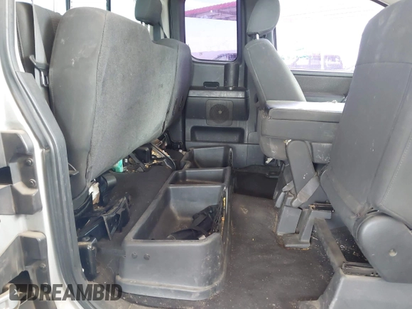 2008 Nissan Titan z VIN 1N6AA06E78N314745, wystawiony jako IAAI lot #41832293 z przebiegiem 221 380 mil mil oraz . Historia ofert i sprzedaży dostępna na DreamBid. Obrazek 8.
