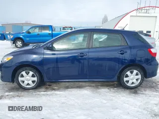 2009 Toyota Matrix with VIN 2T1KU40E69C045320, listed as a IAAI auction lot 41481764 with 162,766 mi miles. Bid and sale history available at carsss.com. Image 15.