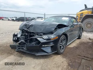 2021 Ford Mustang EcoBoost z VIN 1FATP8UH2M5120226, wystawiony jako IAAI lot #42164009 z przebiegiem 85 571 mil mil oraz . Historia ofert i sprzedaży dostępna na DreamBid. Obrazek 2.