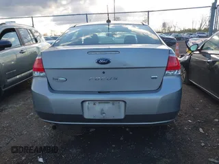 2008 Ford Focus SE with VIN 1FAHP35N98W165970, listed as a IAAI auction lot 42028598 with 242,004 mi miles and . Bid and sale history available at carsss.com. Image 16.