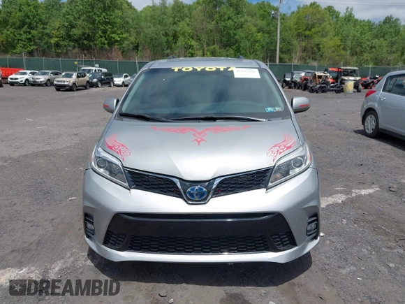 2017 Toyota Sienna SE with VIN 5TDXZ3DC5HS777793, listed as a IAAI auction lot 42295108 with 142,707 mi miles and . Bid and sale history available at DreamBid. Image 12.