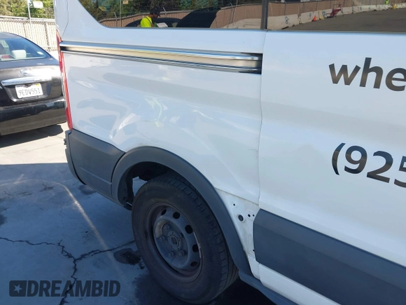 2016 Ford Transit XL z VIN 1FMZK1CM2GKA04986, wystawiony jako IAAI lot #42238524 z przebiegiem 415 920 mil mil oraz . Historia ofert i sprzedaży dostępna na DreamBid. Obrazek 6.