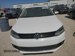 2014 Volkswagen Jetta TDI w/Premium/Nav z VIN 3VWLL7AJ8EM365466, wystawiony jako Copart lot #48739245 z przebiegiem 146 374 mil mil oraz Szkoda całkowita • Salvage title. Historia ofert i sprzedaży dostępna na DreamBid. Obrazek 5.