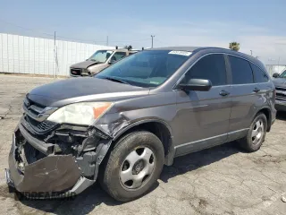 2010 Honda CR-V LX z VIN 5J6RE3H38AL034061, wystawiony jako Copart lot #54978905 z przebiegiem 154 951 mil mil oraz Szkoda całkowita • Salvage title. Historia ofert i sprzedaży dostępna na DreamBid. Obrazek 1.