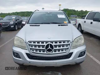 2010 Mercedes-Benz M 350 z VIN 4JGBB5GB1AA539970, wystawiony jako IAAI lot #42131521 z przebiegiem 168 710 mil mil oraz . Historia ofert i sprzedaży dostępna na DreamBid. Obrazek 12.
