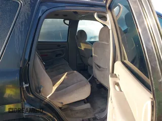 2005 GMC Yukon SLE with VIN 1GKEC13V15R105390, listed as a IAAI auction lot 42076410 with 237,160 mi miles. Bid and sale history available at carsss.com. Image 8.
