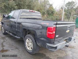 2016 Chevrolet Silverado 1500 LT with VIN 1GCVKREC8GZ204428, listed as a IAAI auction lot 40924267 with 185,198 mi miles. Bid and sale history available at carsss.com. Image 3.