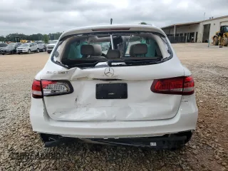 2018 Mercedes-Benz GLC 300 with VIN WDC0G4JBXJV044928, listed as a Copart auction lot 61679175 with 151,450 mi miles and Salvage title. Bid and sale history available at DreamBid. Image 6.