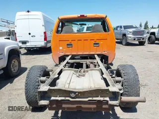 2003 Ford F-350 с VIN 1FDSF34L23EC39582, выставлен на аукционе IAAI как лот 42581958 с пробегом Не указан миль и . История ставок и продаж доступна на DreamBid. Изображение 16.