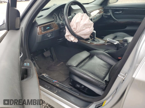 2007 BMW 3 Series 328xi with VIN WBAVC73547KP30227, listed as a Copart auction lot 48715565 with Not provided miles and Salvage title. Bid and sale history available at DreamBid. Image 8.