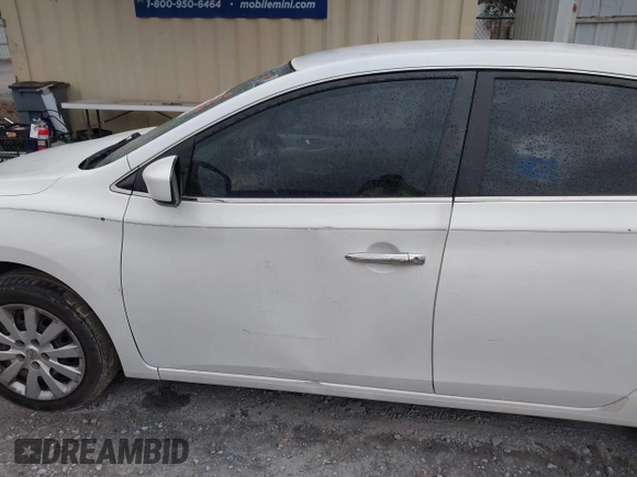 2014 Nissan Sentra S with VIN 3N1AB7AP0EY262989, listed as a IAAI auction lot 41528906 with 133,275 mi miles and . Bid and sale history available at DreamBid. Image 6.