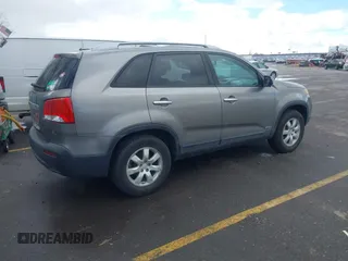 2011 Kia Sorento LX with VIN 5XYKTDA15BG055068, listed as a IAAI auction lot 41811844 with 168,685 mi miles. Bid and sale history available at carsss.com. Image 4.